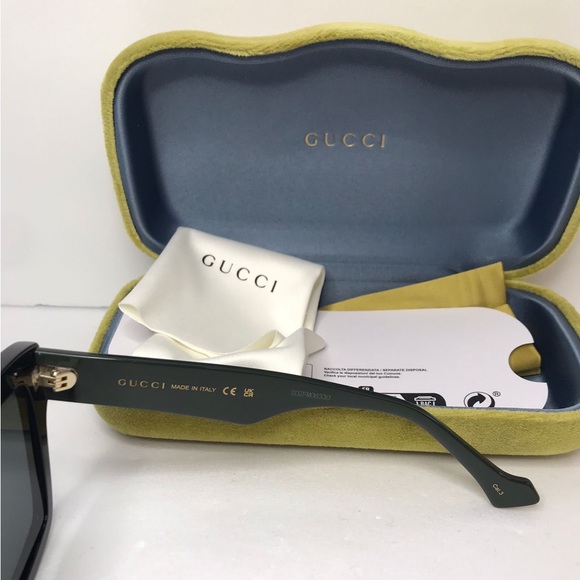 New - 💯Authentic Gucci Solid Grey Rectangular Unisex Sunglasses GG0962S 0… - Picture 10 of 14